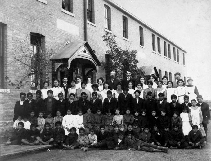 Residential schools canada