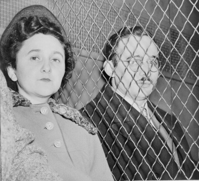 Photograph of Julius and Ethel Rosenberg