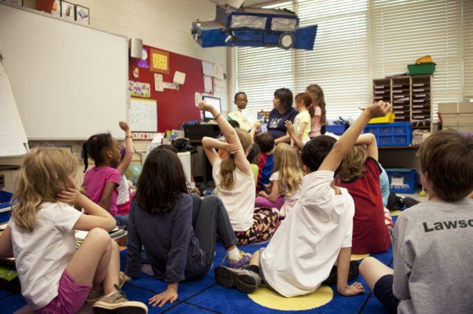 Photo of children in classroom.