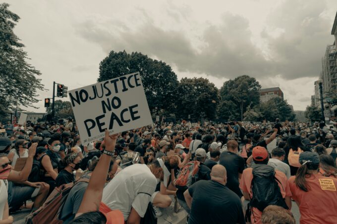 De-escalation vs Self-defense: Double Standards or Racism?