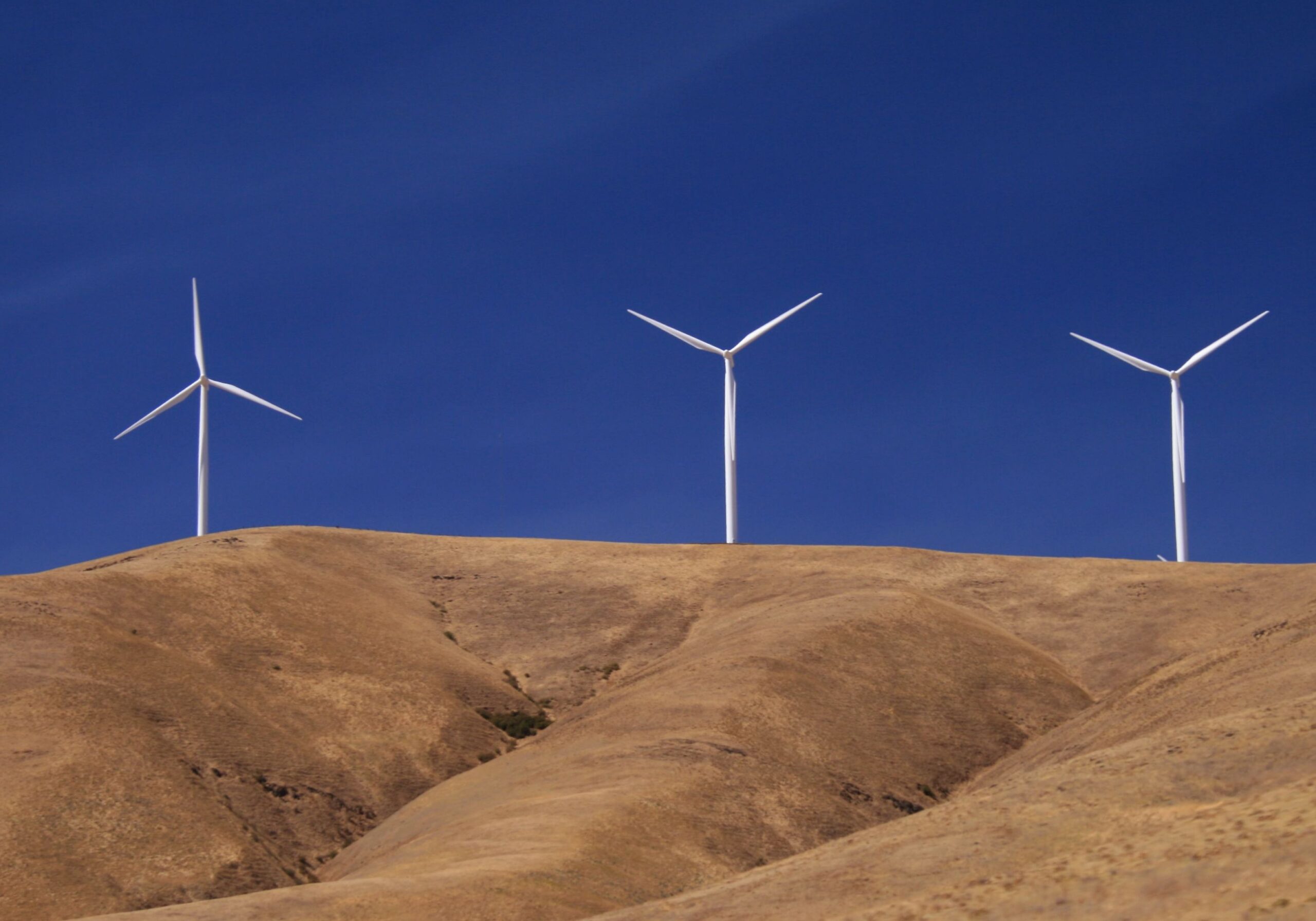 counterpunch.org - John K. White - Oil Wars: Speeding The Transition to Renewable Energy